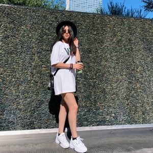 Meet your Posher, Belle and